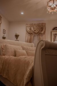 sleigh bed side view